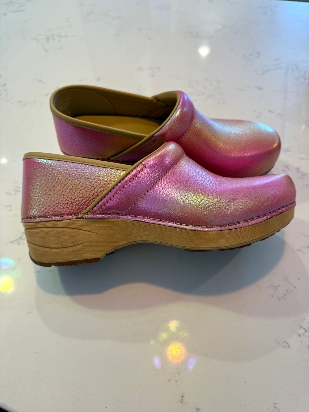 Dansko Professional XP 2.0 clogs iridescent pink leather 39 8.5 - Picture 2 of 10